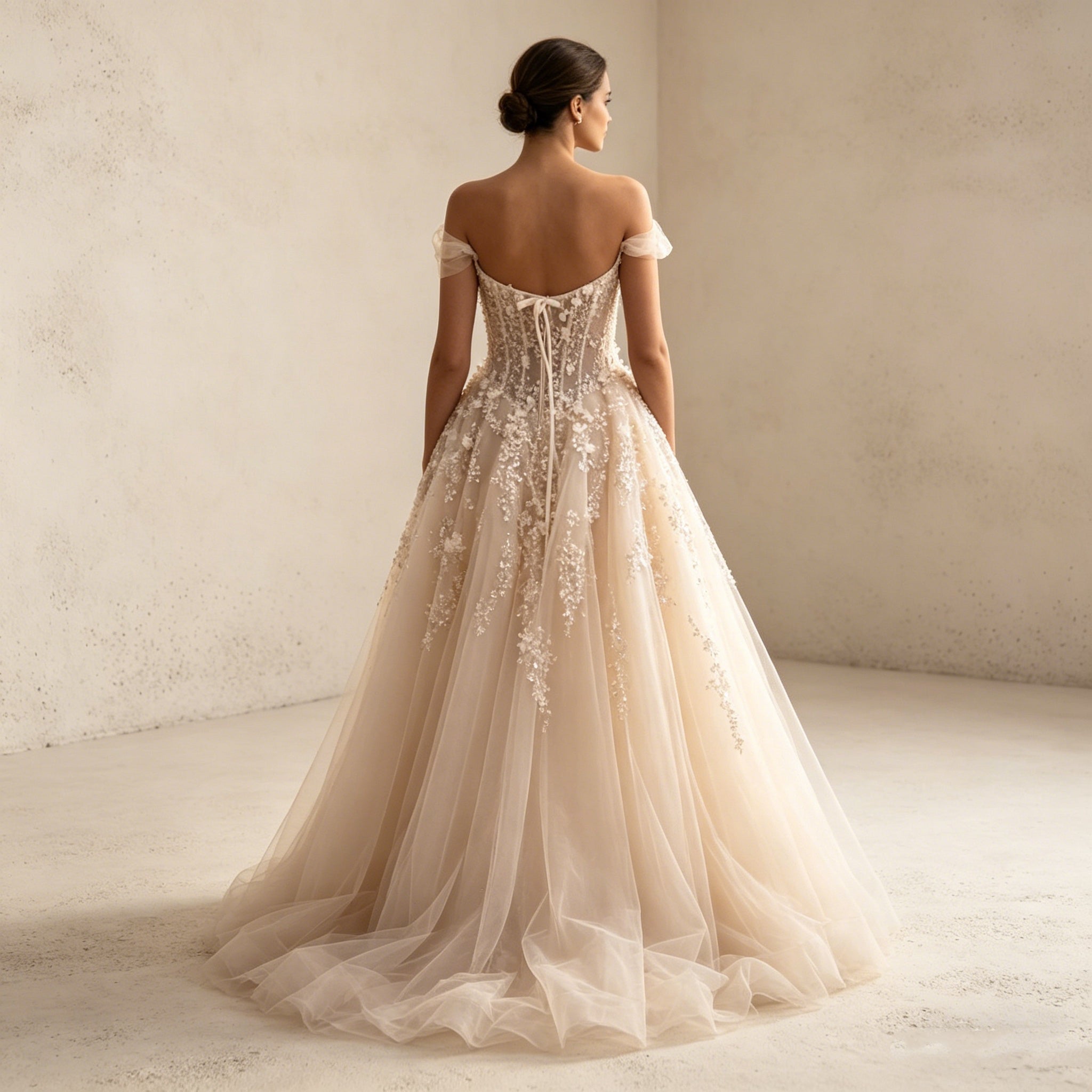 Elegantes Off-Shoulder Abendkleid mit Schlitz – Bodenlanges A-Linien Maxikleid mit 3D-Blumenapplikationen und Tüllrock
