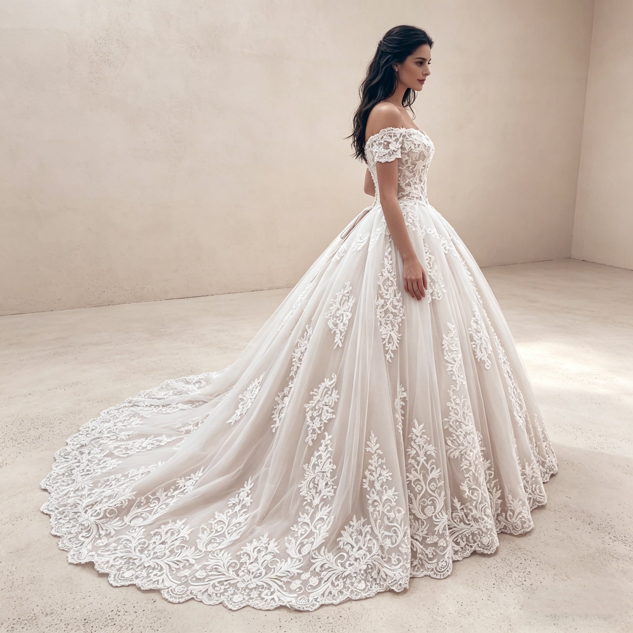 Luxuriöses Off-Shoulder Abendkleid mit Barock-Bestickung – Bodenlanges Ballkleid mit Illusions-Spitze und voluminösem Rock