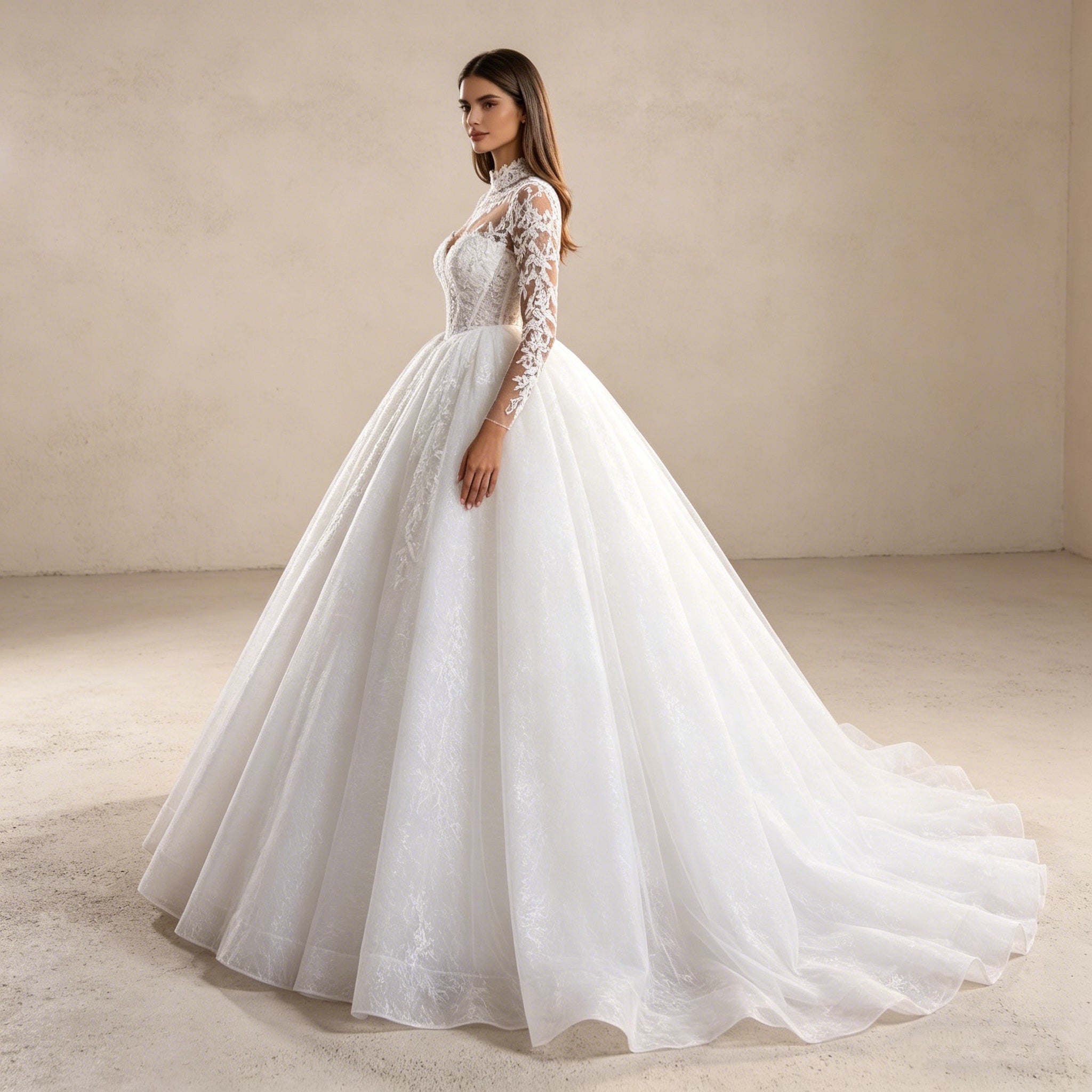Edles langärmliges Abendkleid mit Stehkragen – Bodenlanges Ballkleid mit filigraner Spitze und voluminösem Rock