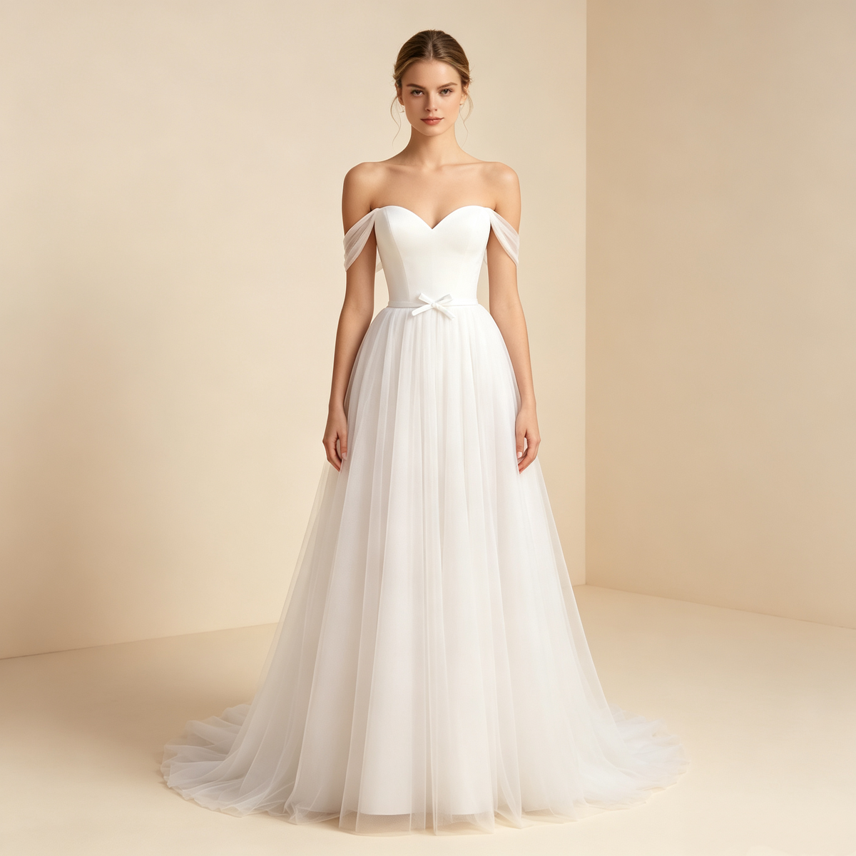 Elegantes off‑shoulder Festmaxikleid, figurbetontes Oberteil, fließender Tüll‑Rock mit Schleppe