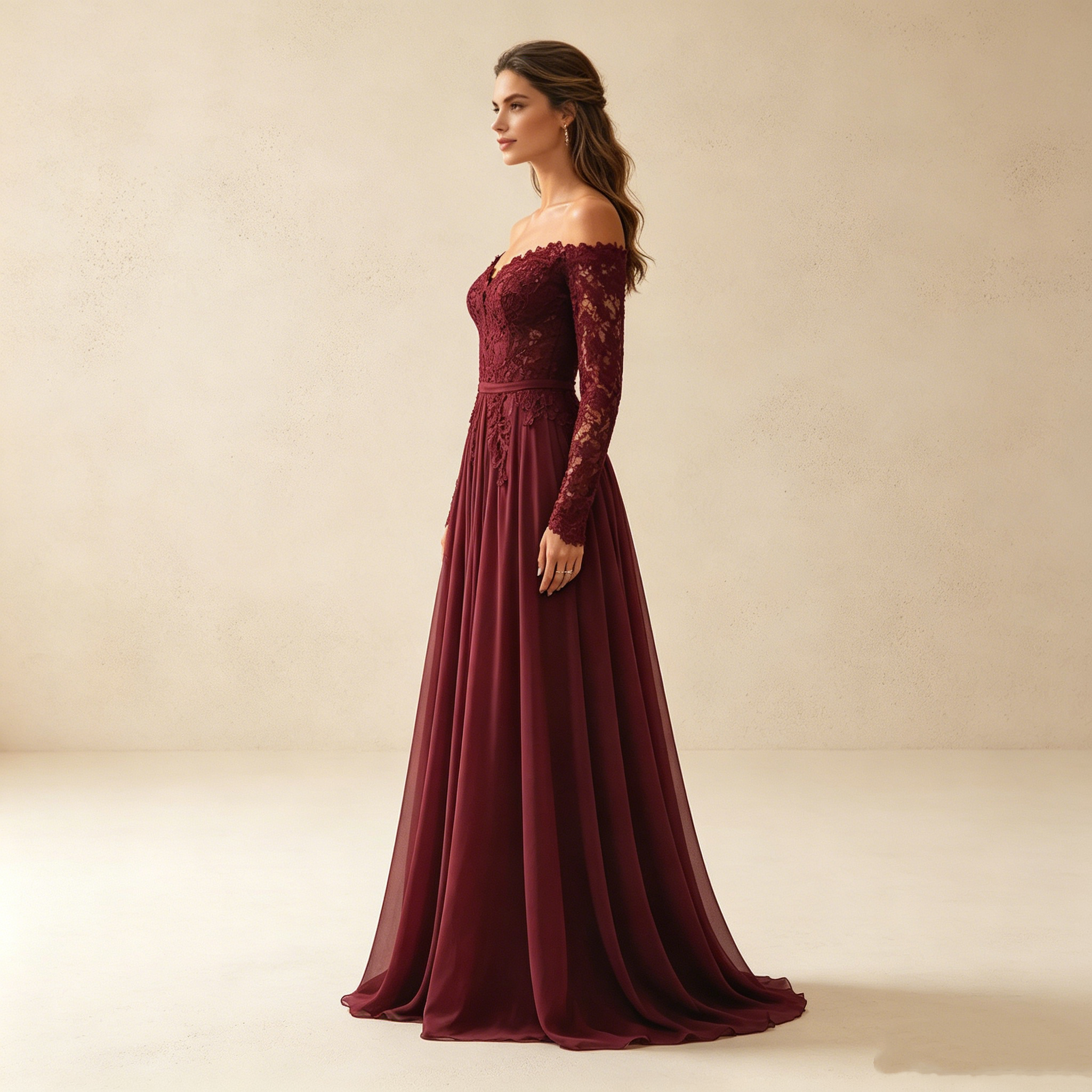 Abendkleid in Weinrot mit Spitzen-Applikationen und Off-Shoulder-Ärmeln