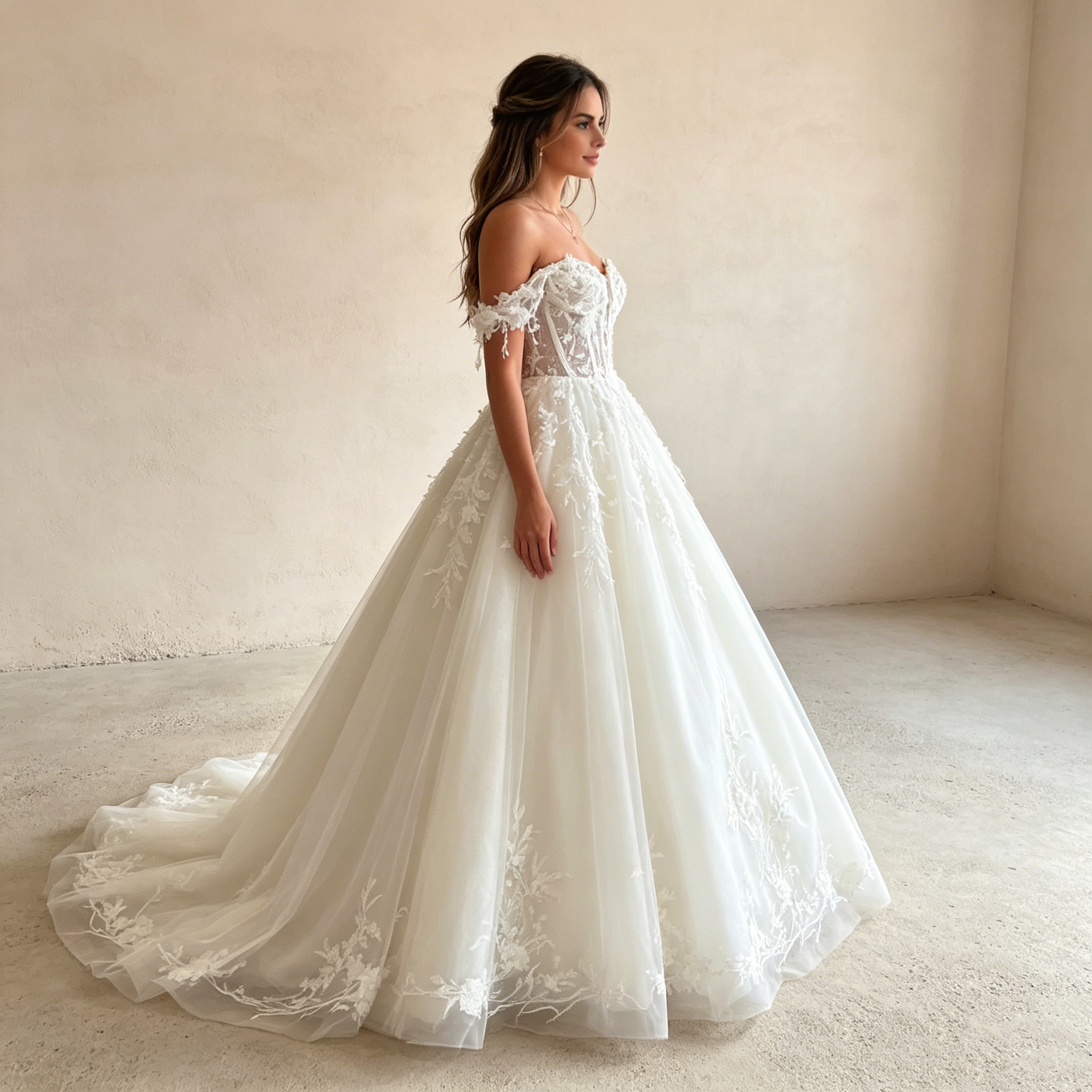 Elegante A Linie Brautmode mit filigraner Spitze für eine zeitlose Silhouette