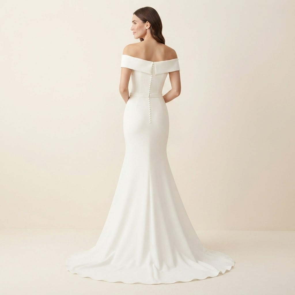 Damen bodenlanges Festkleid mit umgeschlagenem Bardot‑Ausschnitt, taillenbetonend mit auslaufender Schleppe