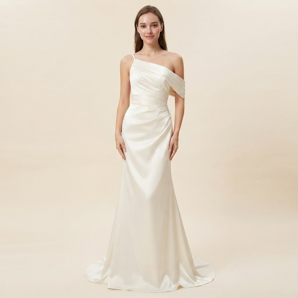 Festliches Maxikleid mit One‑Shoulder‑Design, gefalteten Details und figurnahem Mermaid‑Schnitt