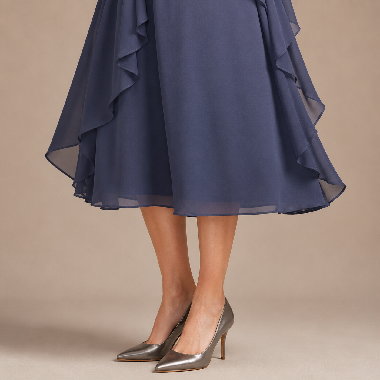 Chiffon‑Set Damen, Midi‑Kleid mit 3/4‑Arm Jacke, Perlenbesatz am Ausschnitt, eleganter Festlook für besondere Anlässe