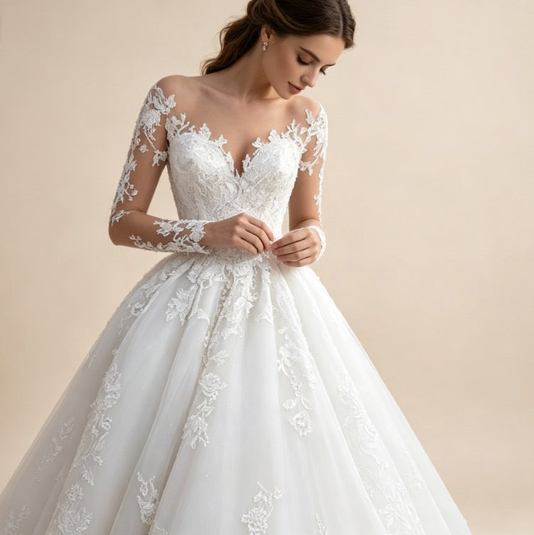 Exklusives weißes Abendkleid mit floraler Spitze und langen Ärmeln, luxuriöses Maxikleid mit V-Ausschnitt