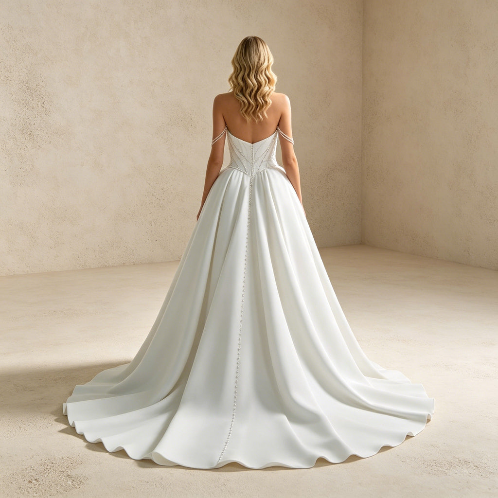 Trägerloses Satin-Abendkleid mit Perlenkaskaden – Bodenlanges Korsagen-Ballkleid