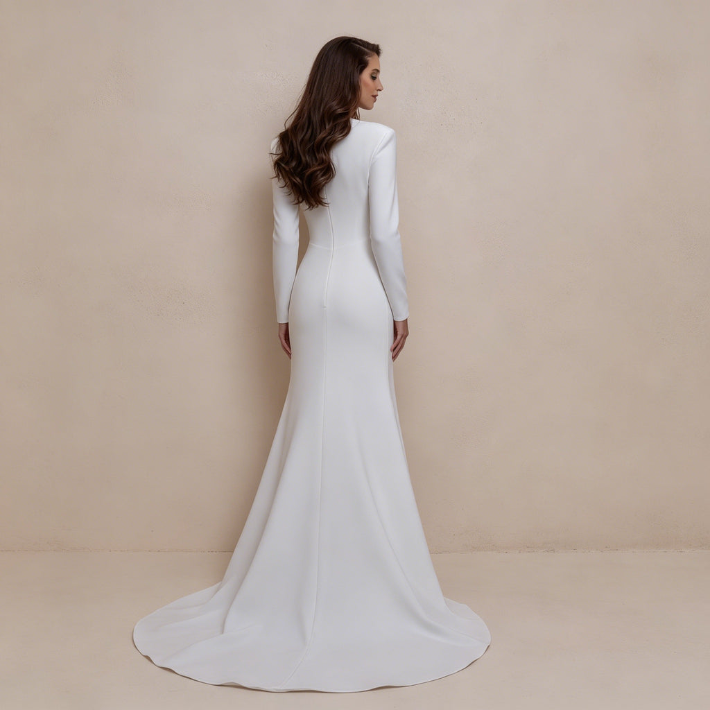 Abendkleid mit tiefem V-Ausschnitt – Langärmliges Maxikleid mit doppeltem Beinschlitz