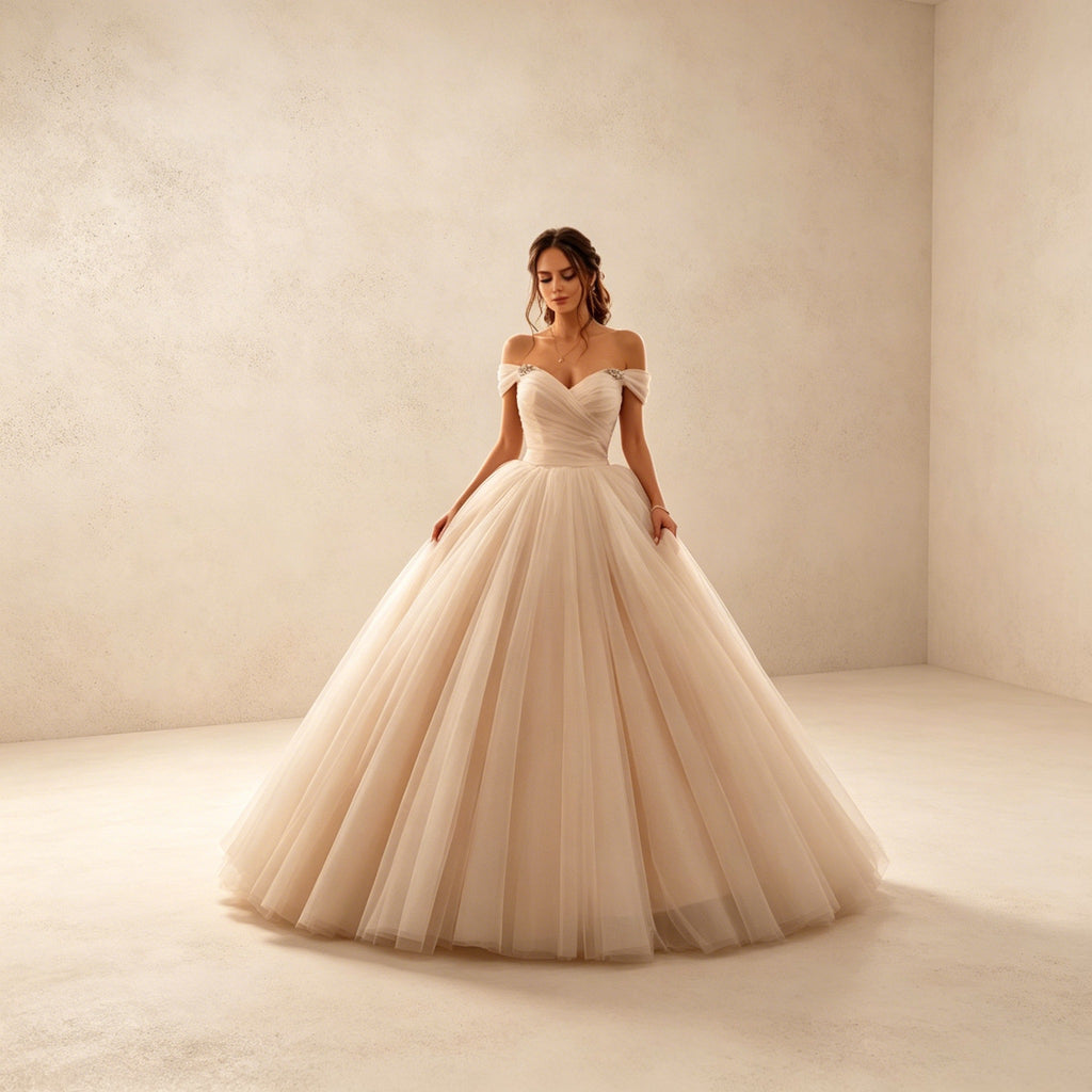 Elegantes Tüll Abendkleid in Creme | Maxikleid mit Schulterschleifen