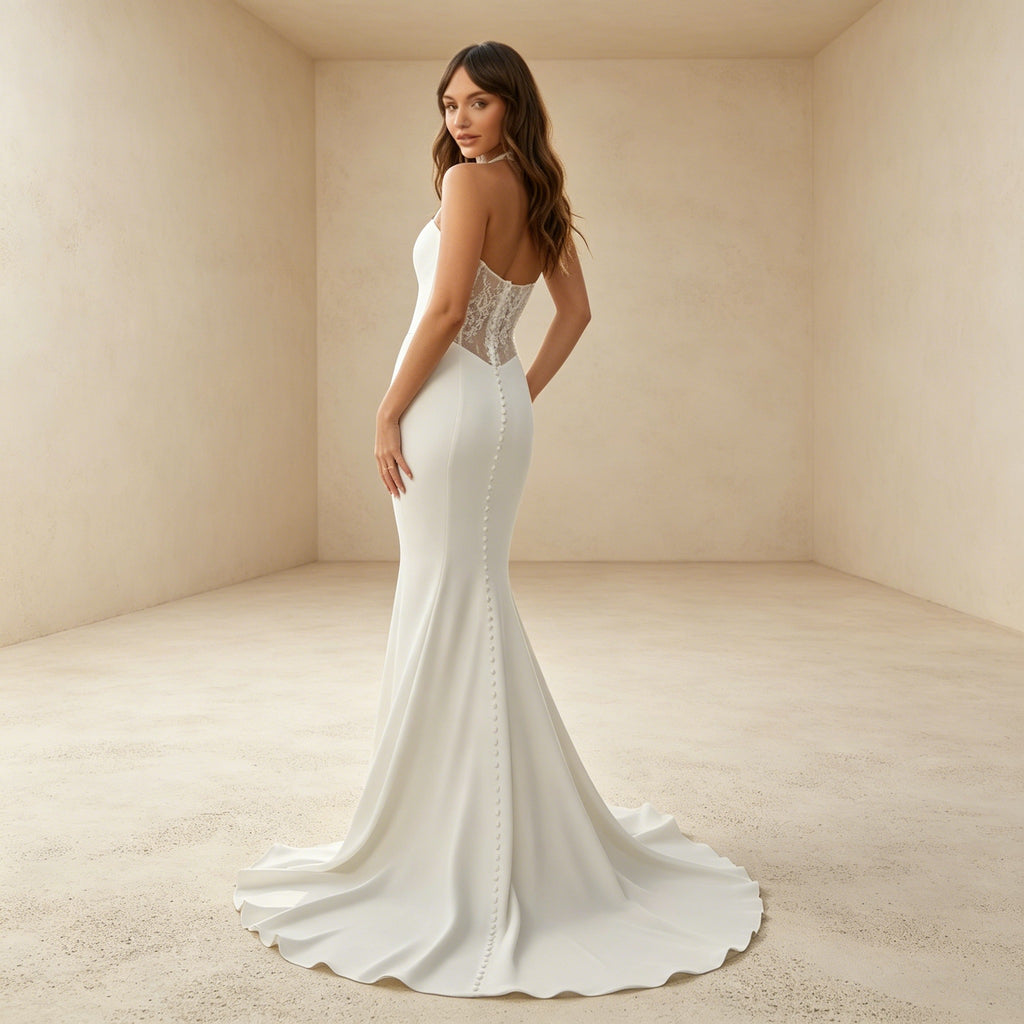 Satin Abendkleid mit Halterneck – Elegantes Maxikleid mit Spitzen-Einsatz