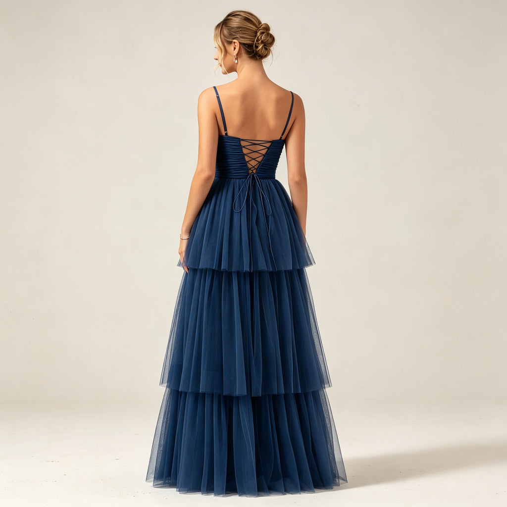Dunkelblaues Tüll-Abendkleid mit Stufenrock – Elegante Robe mit Spaghetti-Trägern