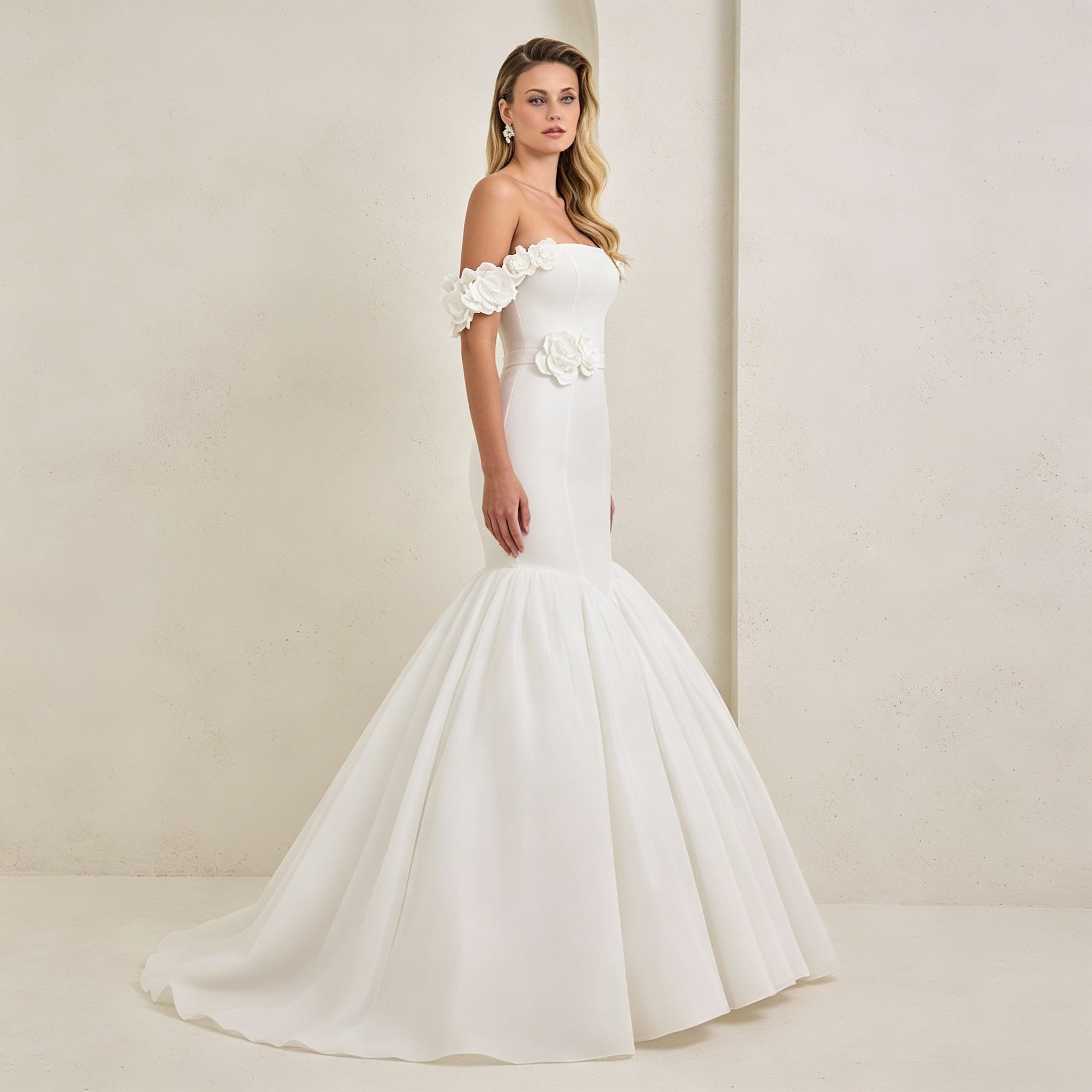 Off-Shoulder Satin-Abendkleid mit Drapierung – Elegantes Maxikleid mit Schleppe