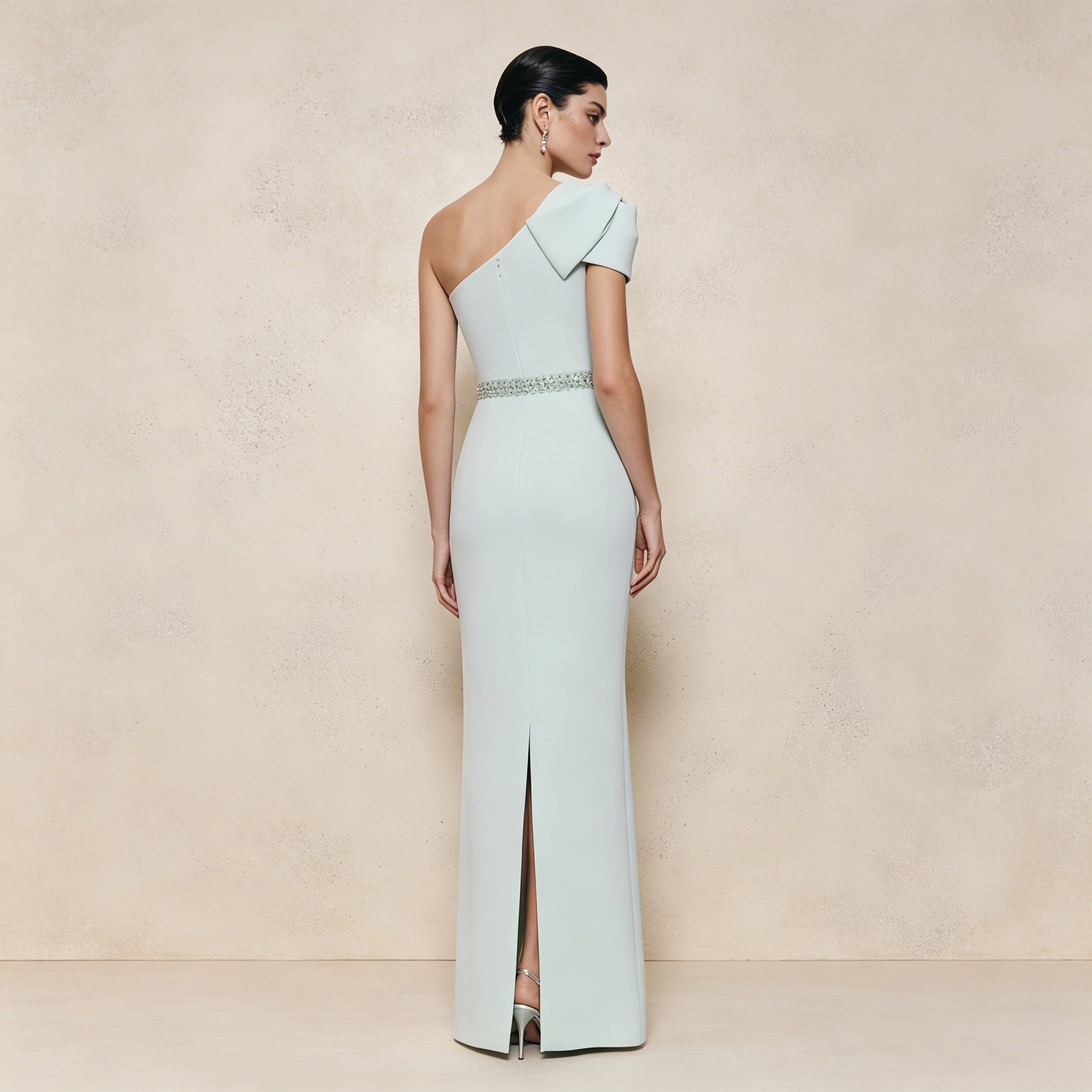 Asymmetrisches One-Shoulder Abendkleid in Mintgrün mit Kristall-Gürtel