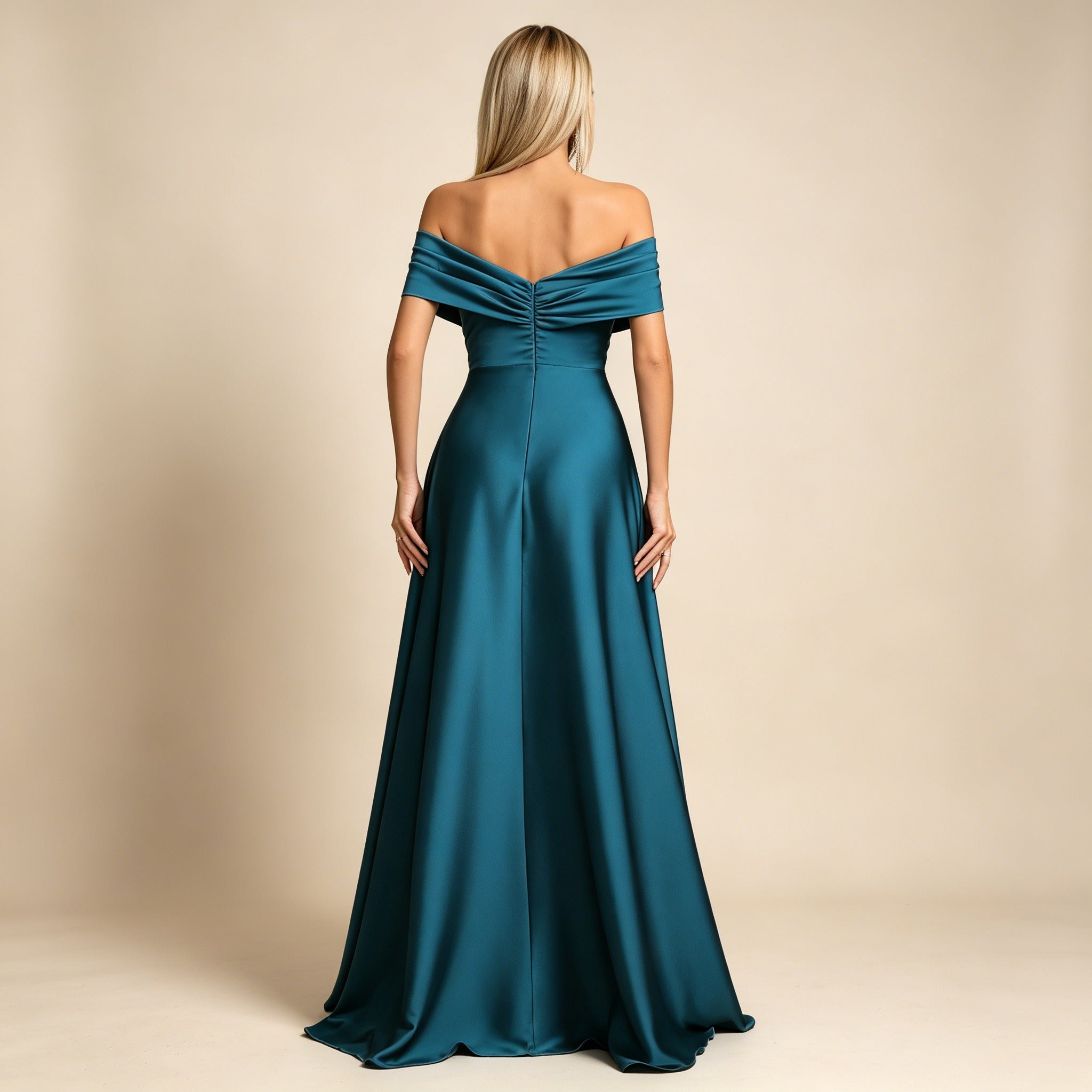 Smaragdgrünes Off-Shoulder Abendkleid aus Satin – Elegante Maxirobe für Damen