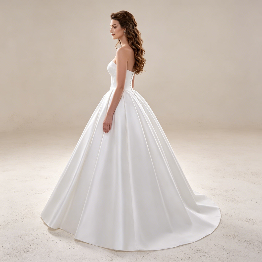 Trägerloses Satin-Abendkleid mit Zierknöpfen – Bodenlanges Ballkleid aus edlem Satin