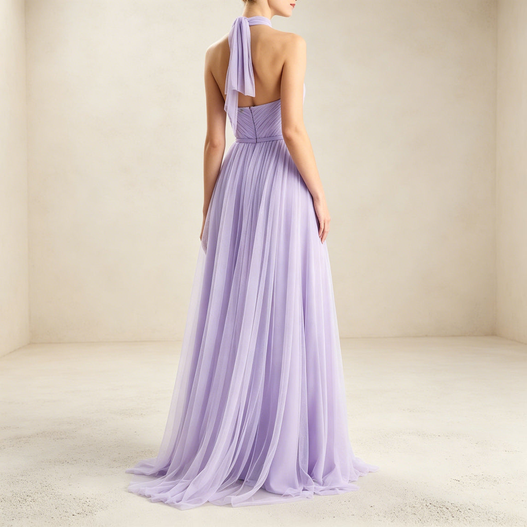 Bodenlanges Abendkleid aus Tüll in Lavendel mit Halterneck und Beinschlitz