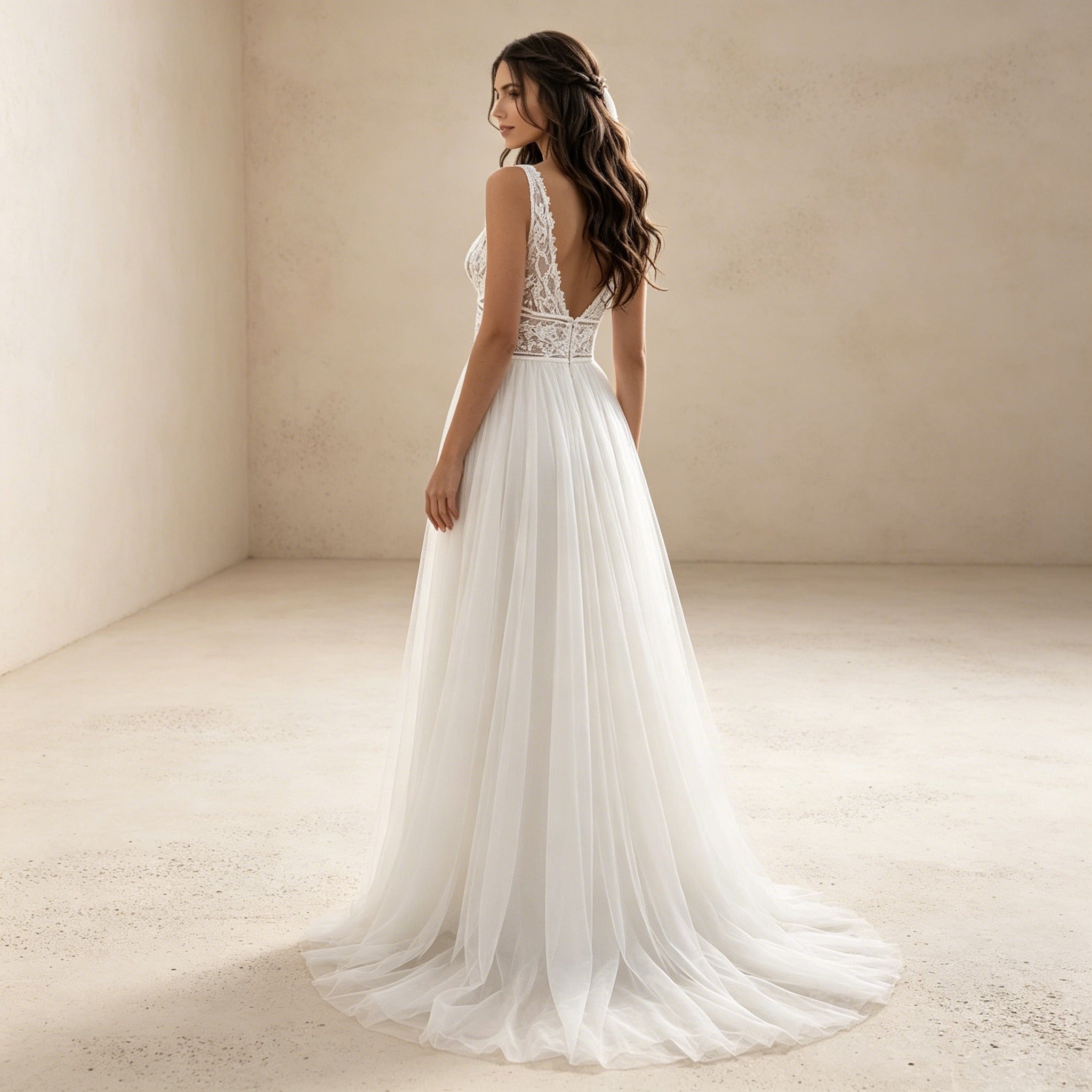 Elegantes Abendkleid mit Spitzenkorsage – Weißes Maxikleid mit Beinschlitz