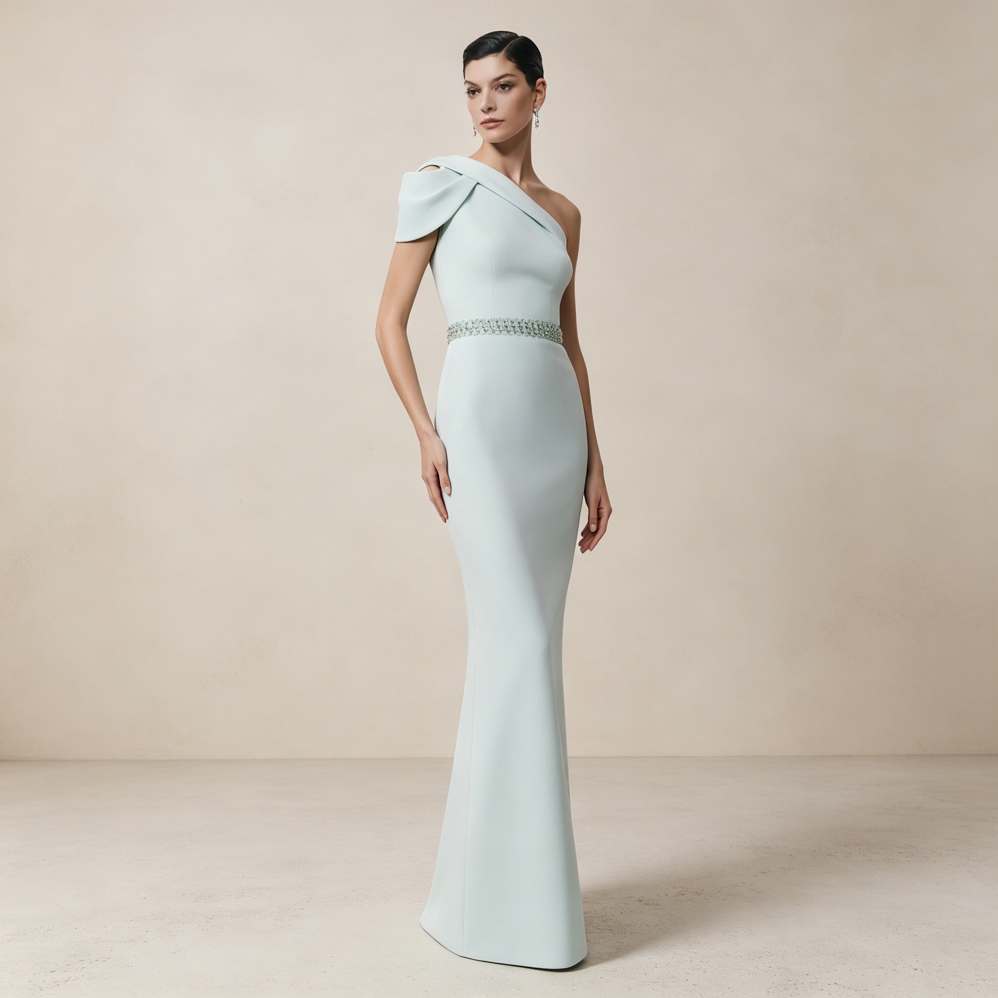 Asymmetrisches One-Shoulder Abendkleid in Mintgrün mit Kristall-Gürtel