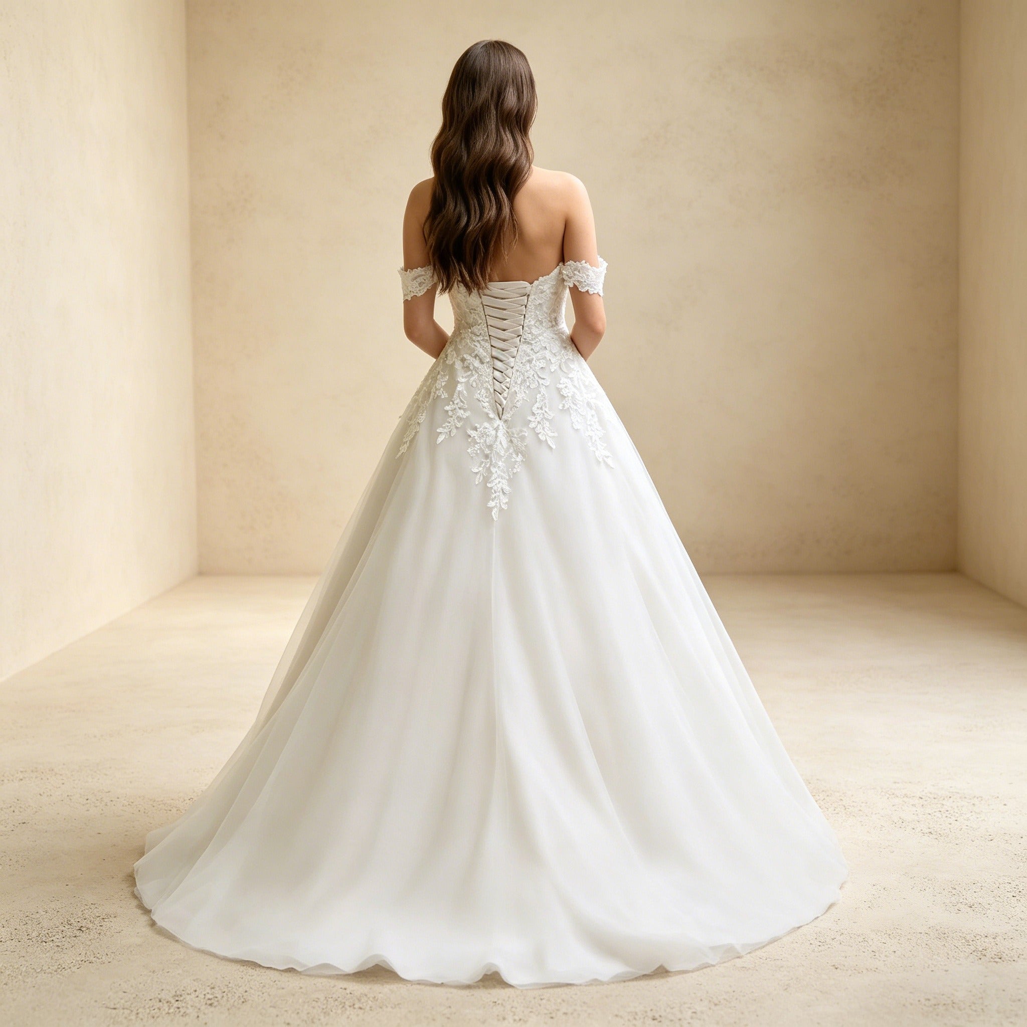 Elegantes Satin Abendkleid Weiß | A-Linien Maxikleid mit Taschen