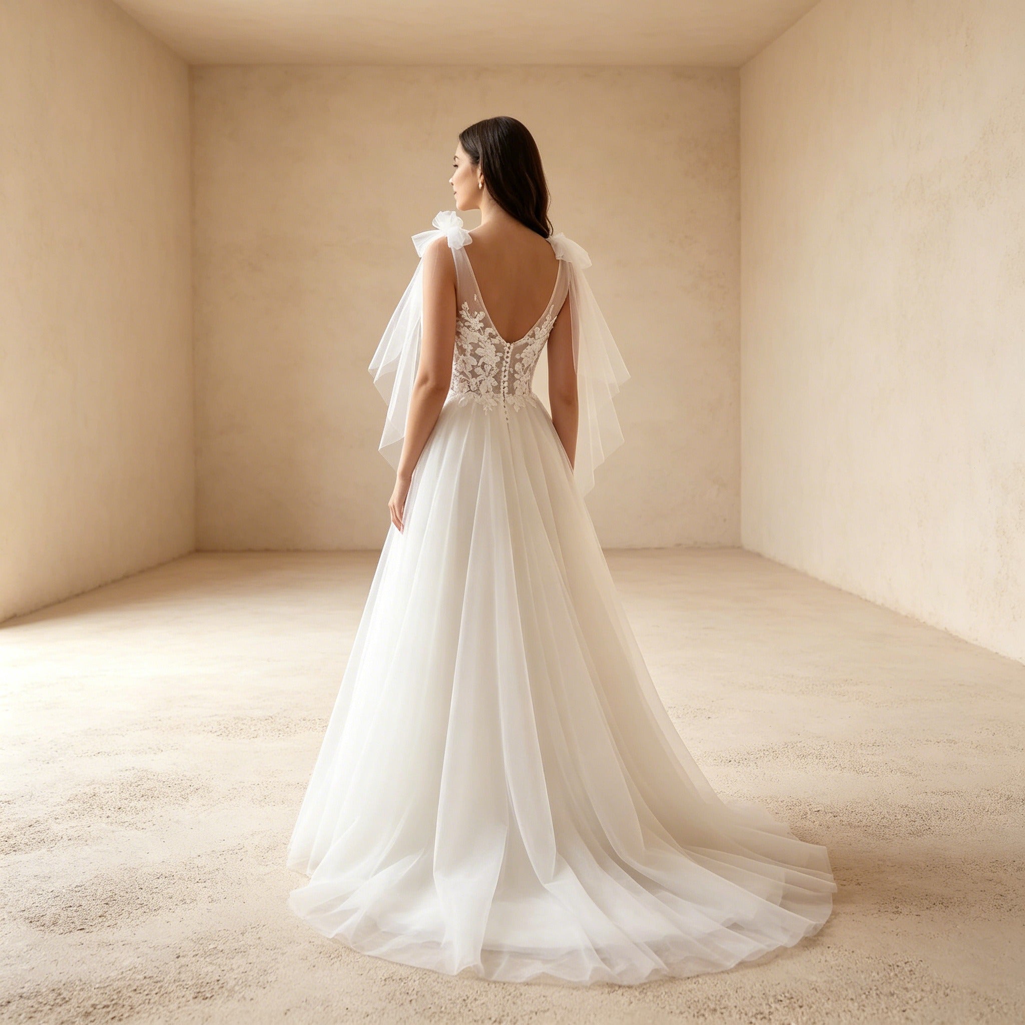 Elegantes Abendkleid Weiß mit Spitze | Maxikleid mit Tüllschleifen