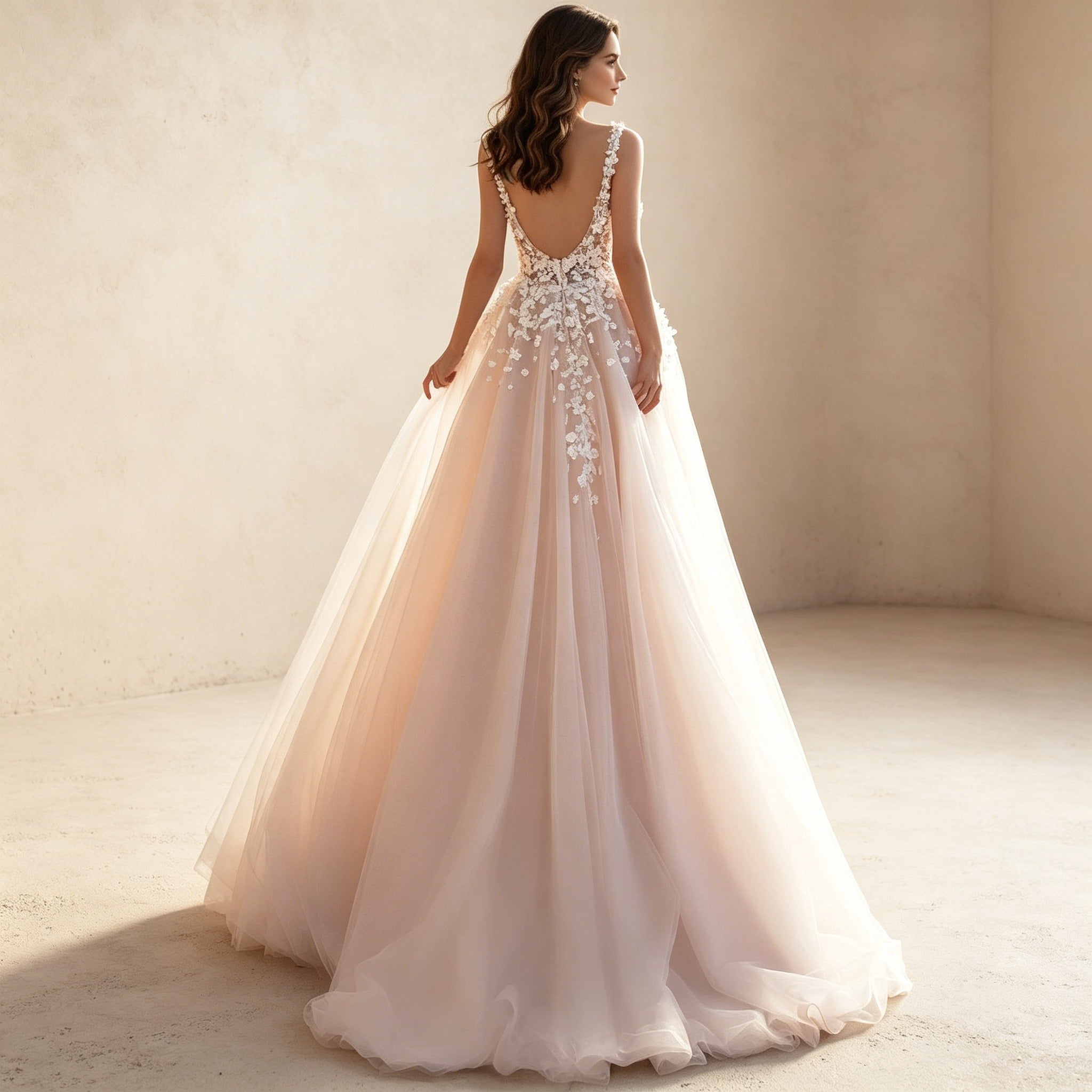 Traumhaftes Prinzessin Tüllkleid in A-Linie mit floralen Applikationen