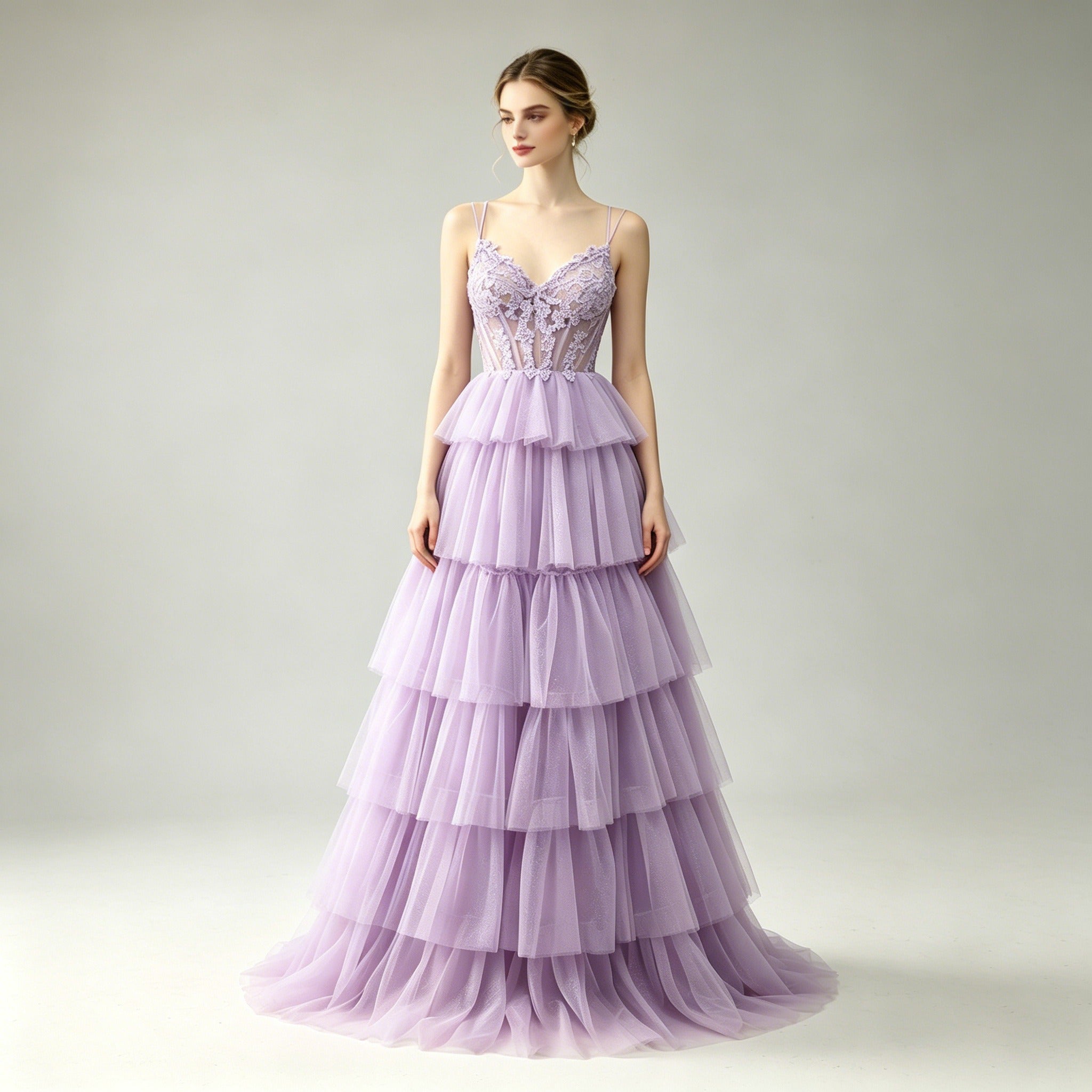 Lavendelfarbenes Tüll-Abendkleid mit Spitzen-Korsage – Elegante Stufen-Robe für Damen