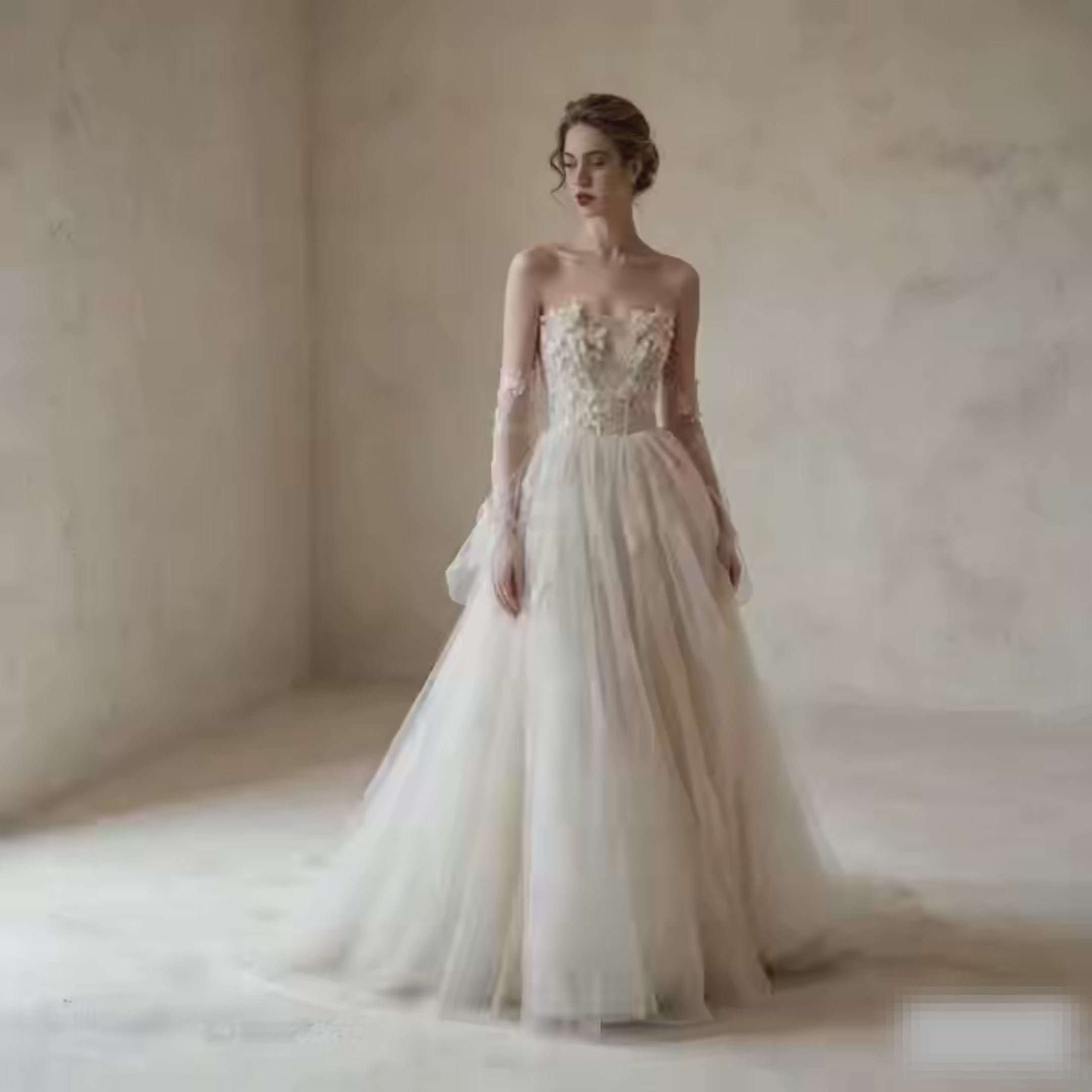Elegantes Off-Shoulder Abendkleid Weiß | Tüllkleid mit floraler Spitze