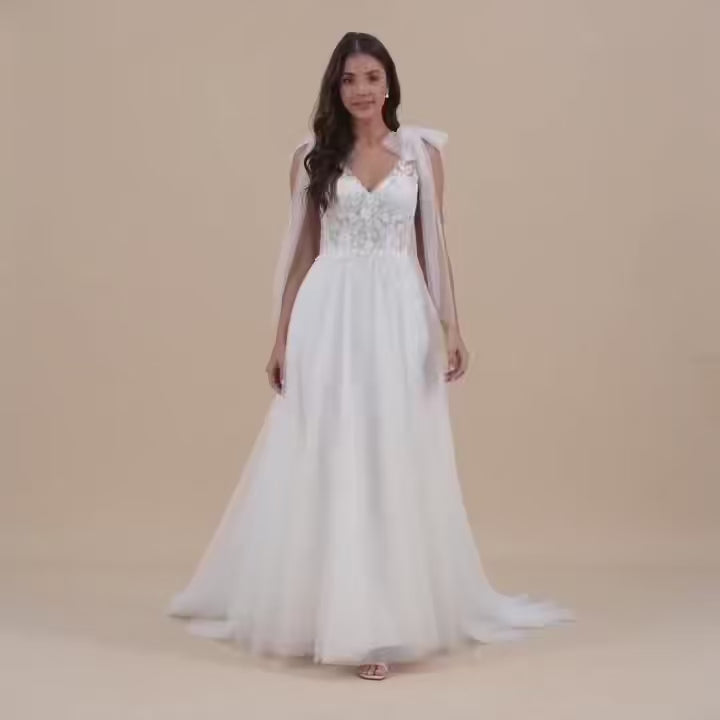 Elegantes Abendkleid Weiß mit Spitze | Maxikleid mit Tüllschleifen