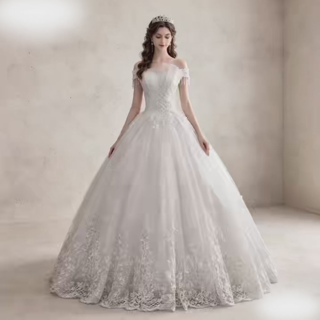 Romantisches Spitzen Maxikleid Weiß | Mehrlagiges Rüschenkleid